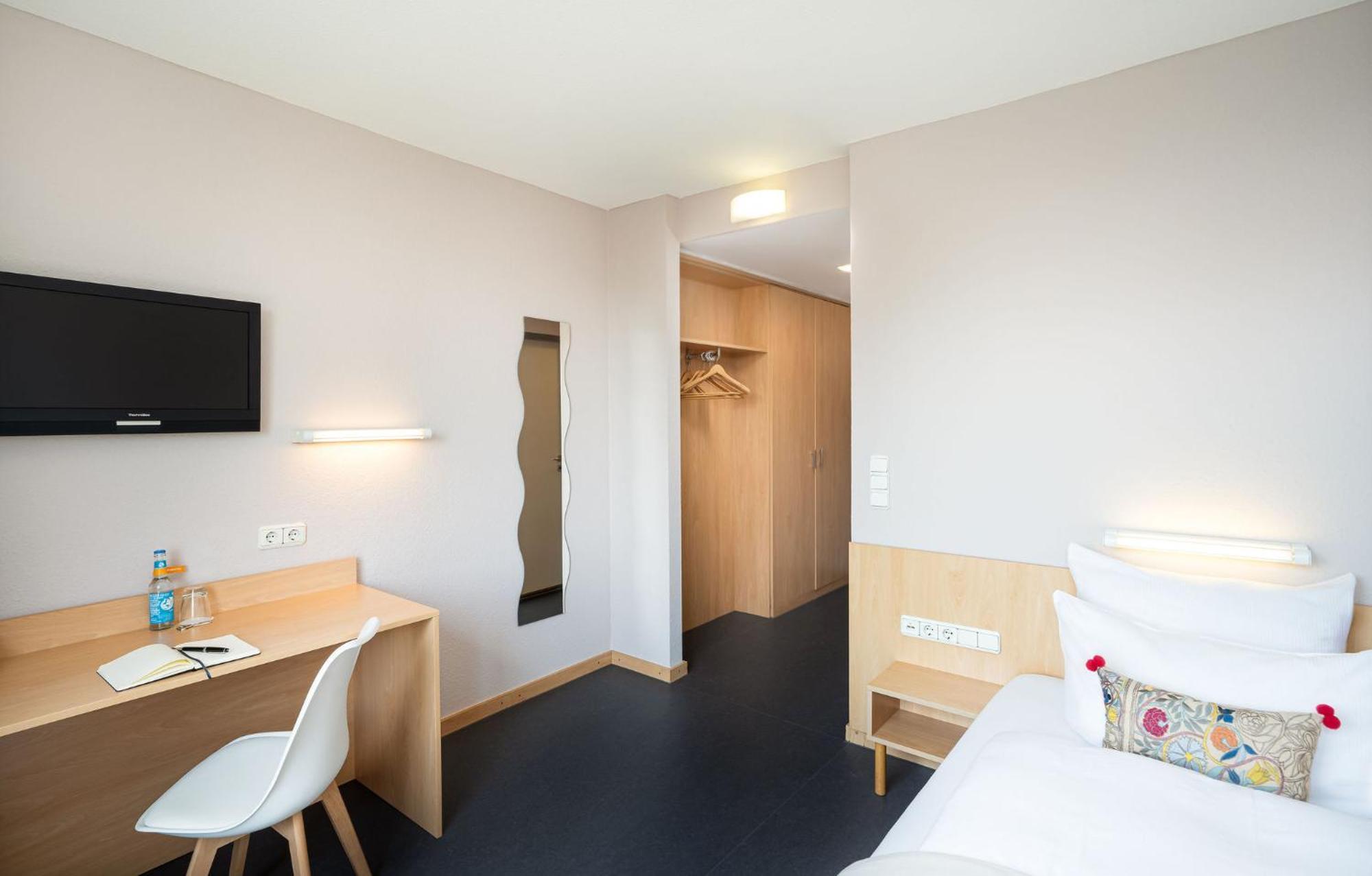 Mainhaus Stadthotel Frankfurt Франкфурт на Майн Екстериор снимка