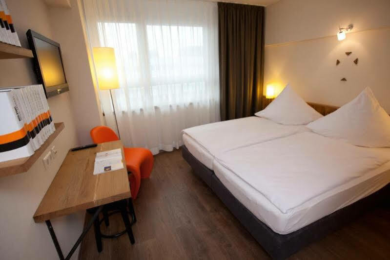Mainhaus Stadthotel Frankfurt Франкфурт на Майн Екстериор снимка